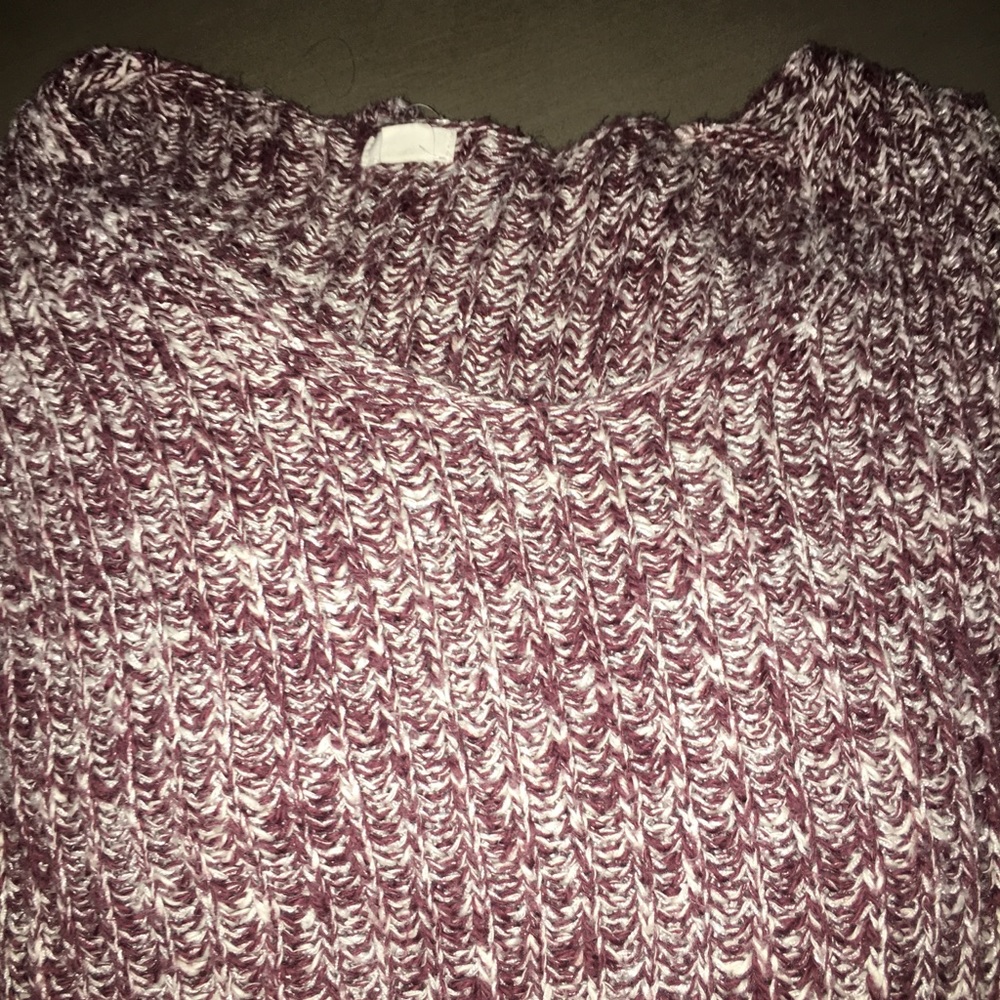 Cute maroon and white weaved sweater